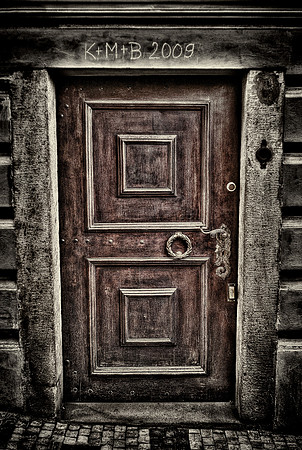 Prague Door #05