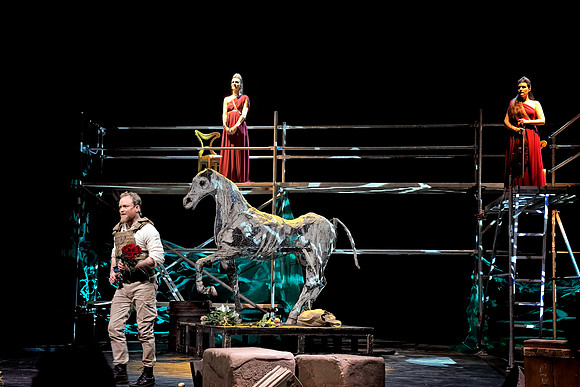 Iliad- Estates Theater
