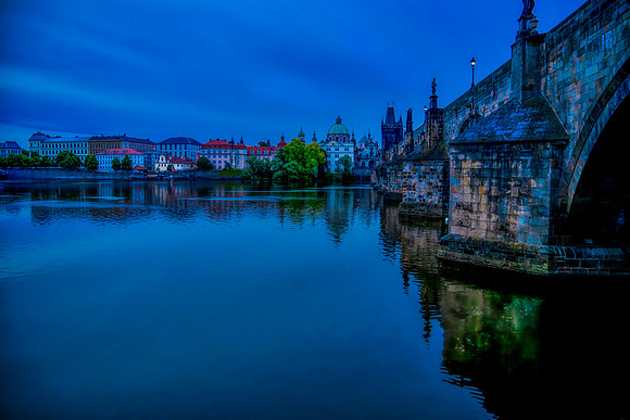 Sunrise on the Charles Bridge